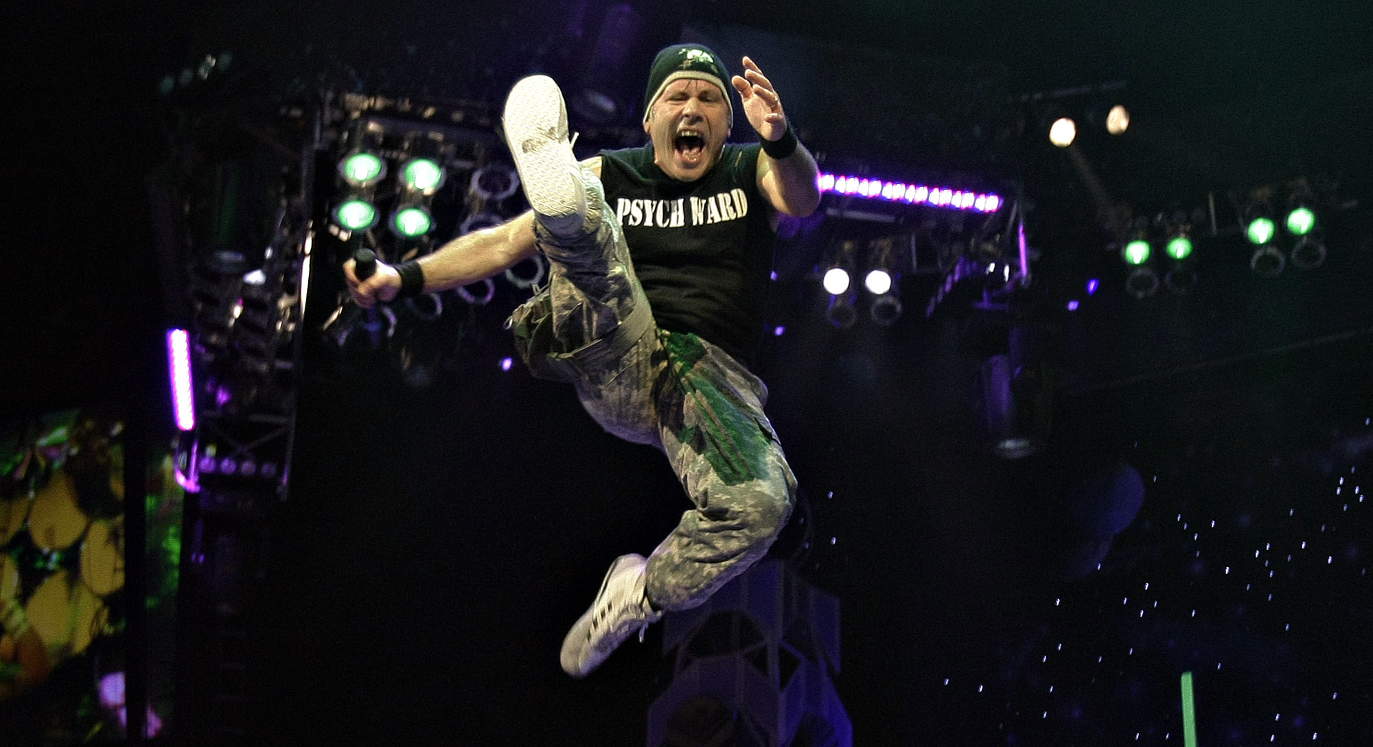 Bruce Dickinson, en tratamiento por cáncer