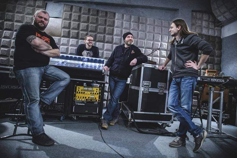 Novedades sobre Riverside – ‘Love, Fear and the Time Machine’