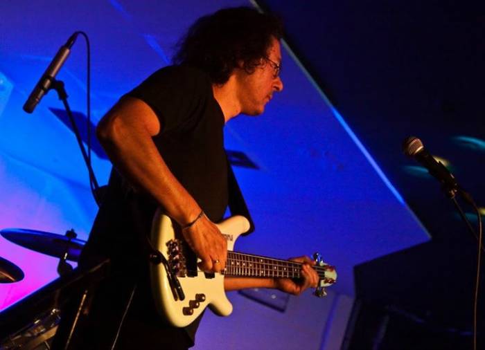 Evento destacado: hoy en Madrid, Genesis + David Bowie en acústico