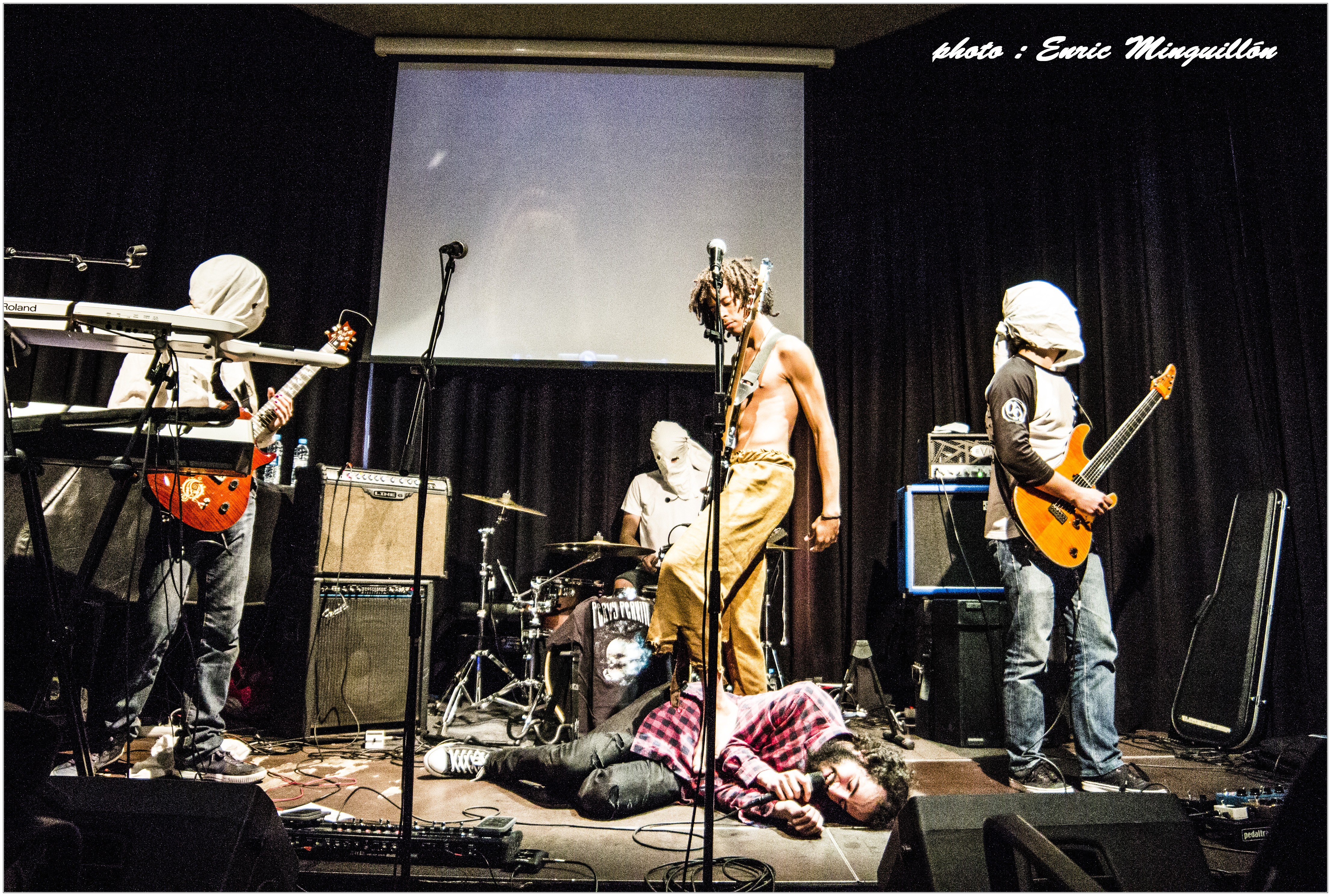 Crónica del festival Tótum Revolútum 2.2 (Poire y Pervy Perkin) (16/04, Barcelona)