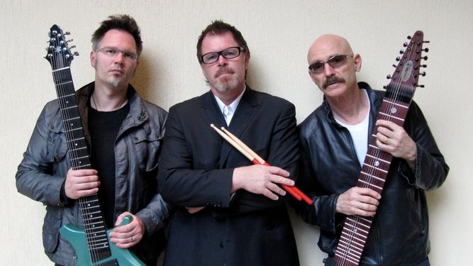 Markus-Reuter-Mastelotto-Levin-Stick_1186991318_74350190_667x375