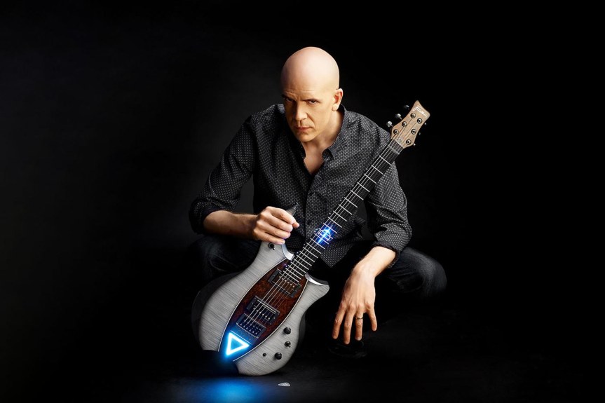 Devin Townsend firma un nuevo contrato con InsideOut Music y celebra su 20 aniversario con el sello&nbsp;discográfico