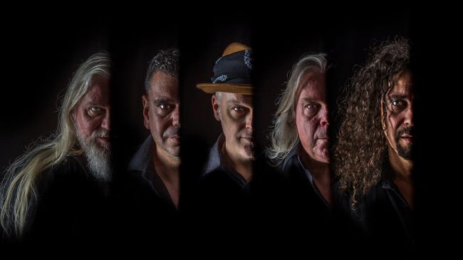 Arena publica el video de ‘Poisoned’ e inicia una campaña&nbsp;social