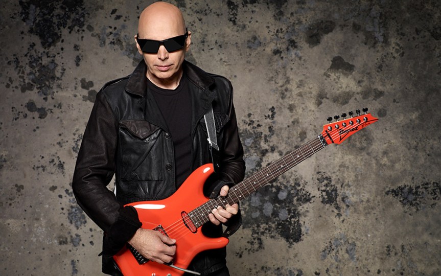Joe Satriani publicará la edición limitada de ‘Beyond the Supernova’