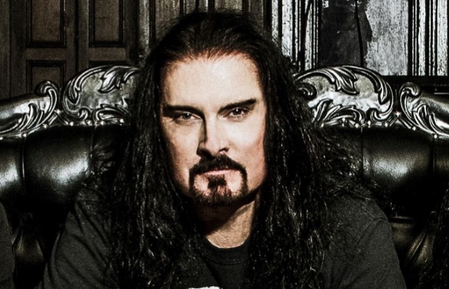 James LaBrie es el invitado en ‘Taken’, canción del disco debut de Last Union