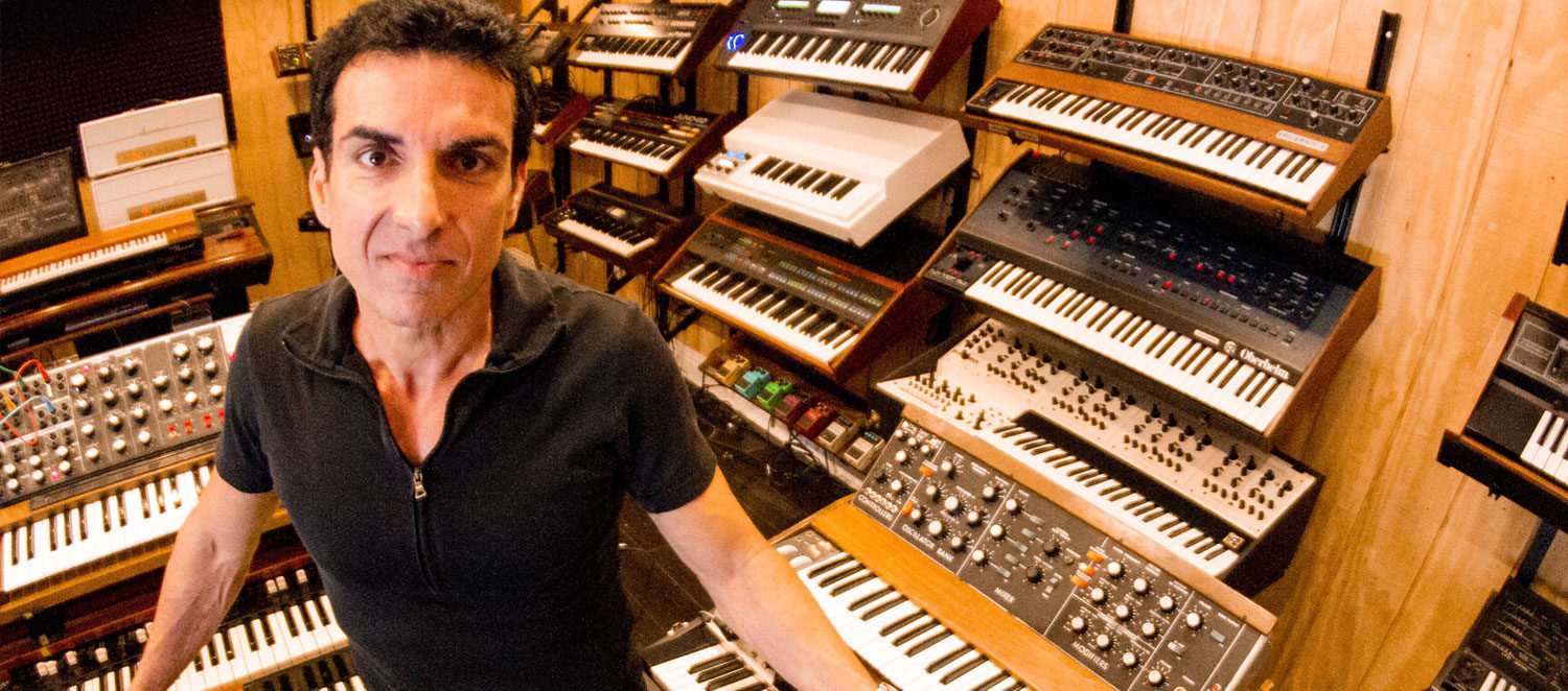 Derek Sherinian (Planet X, ex-Dream Theater) es el invitado en un proyecto de black metal