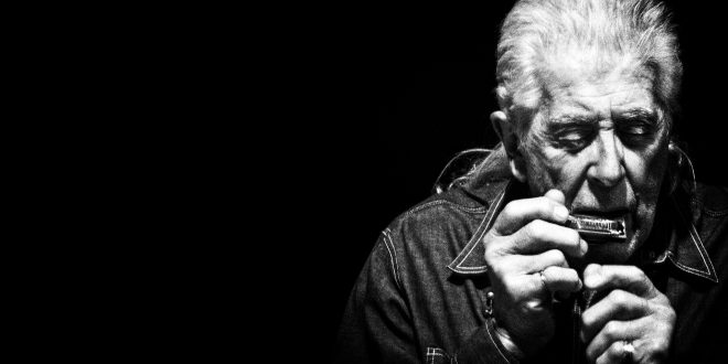 John Mayall: Alex Lifeson es el invitado en ‘Evil And Here To Say’