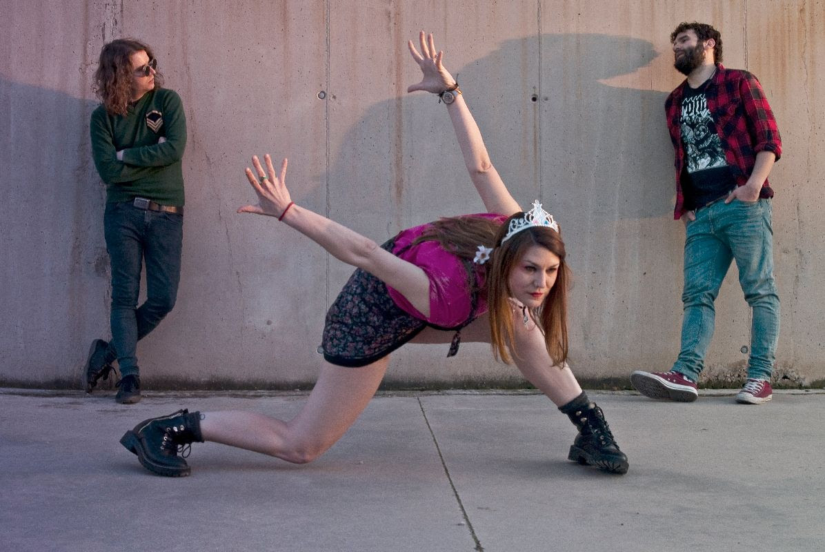 Snake Sister dan la patada sónica con ‘Búnker’, su nuevo disco