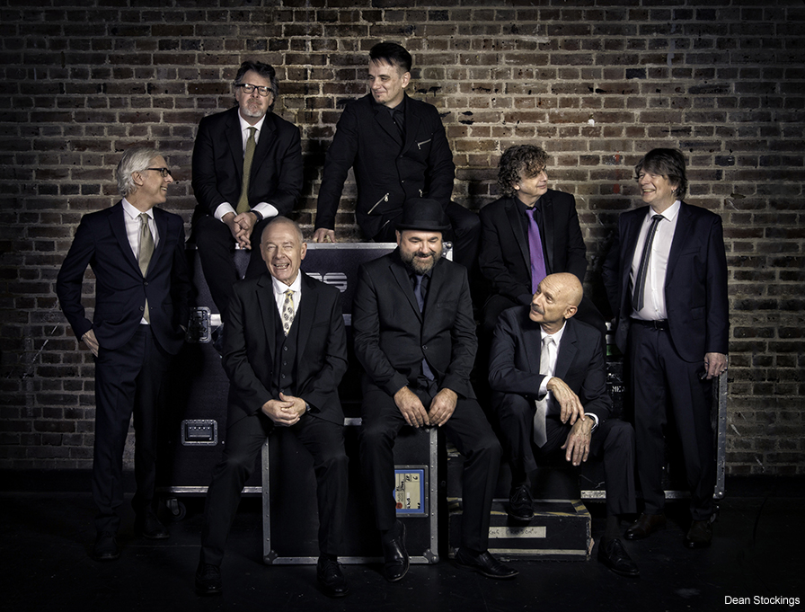 Robert Fripp indica que King Crimson tiene entre 40 y 45 minutos de música inédita