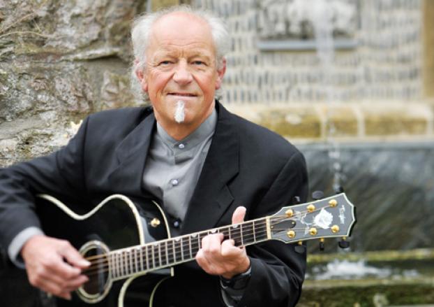 Martin Barre (ex-Jethro Tull) publica ‘MLB Celebrates 50 Years of Jethro Tull’
