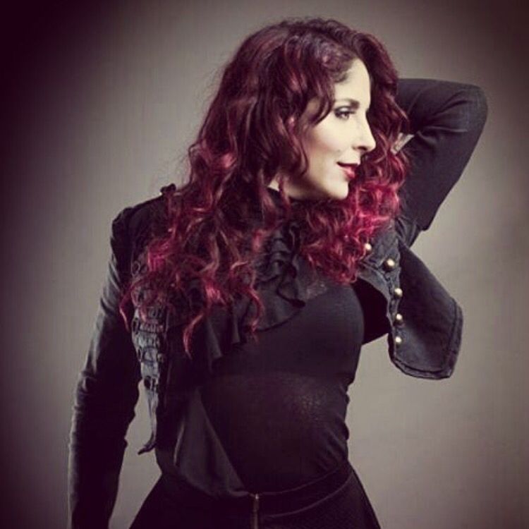 Marcela Bovio (Stream Of Passion, Elfonía, Ayreon, VUUR) padece cáncer