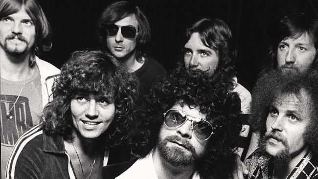Jeff Lynne admite que tiene 2.000 cintas de cassette de ELO que lleva 20 años sin escuchar