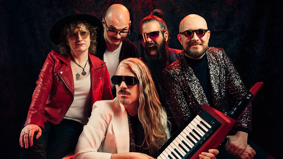 Voyager pospone su gira europea debido al cáncer de Danny Estrin