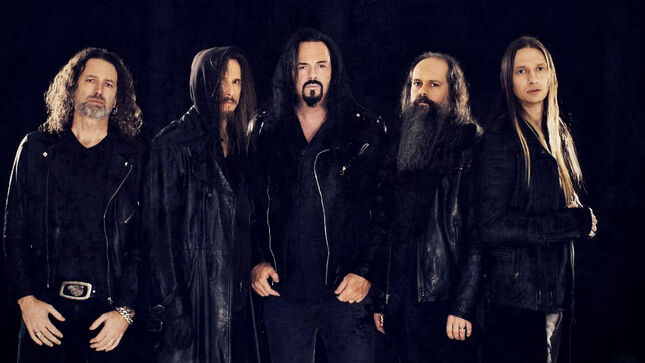 Los suecos Evergrey celebran sus 30 años de carrera con ‘From Dark Discoveries To Heartless Portraits’