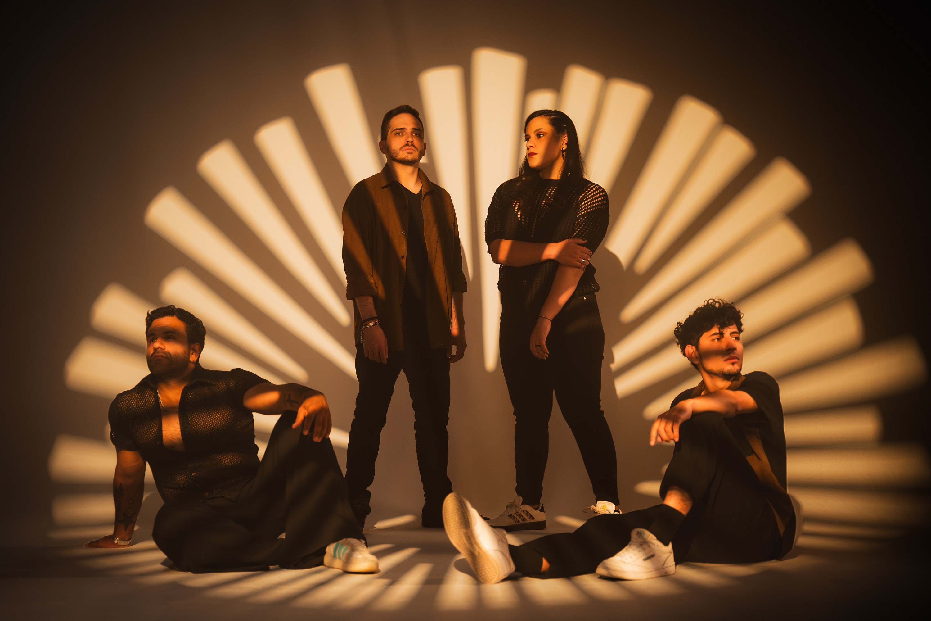 Argovia lanza ‘Ebb & Flow’ junto a Ross Jennings de Haken